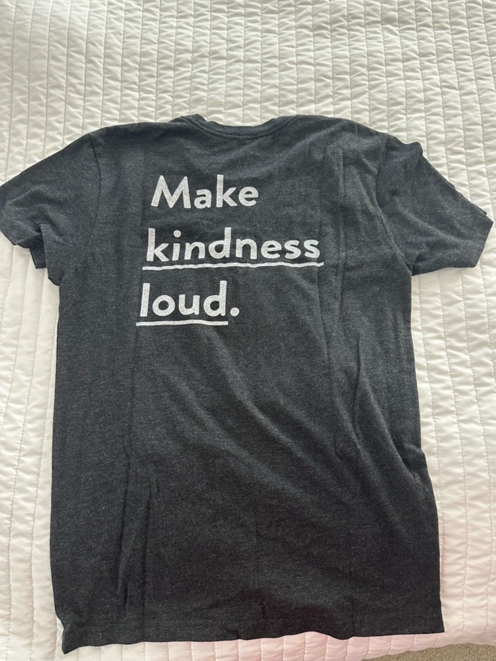 MAGNOLIA 'Make Kindness Loud' Graphic Tee Unisex XS - Picture 5 of 6